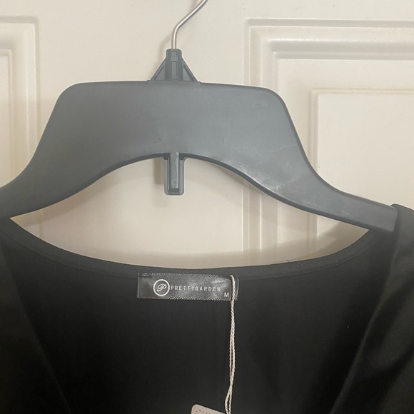 Pretty Garden Shark Bite Pleated Skirt Dress with Tie Knot size M NWT - Picture 5 of 6